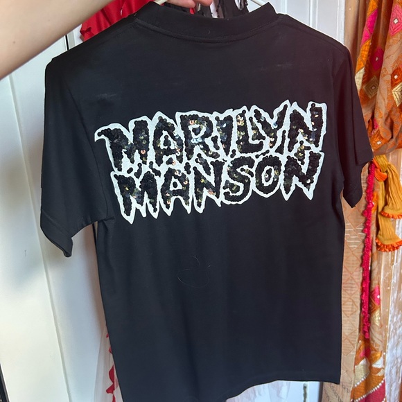 Unknown brand Marilyn Manson embroidered t-shirt. Size men’s medium.